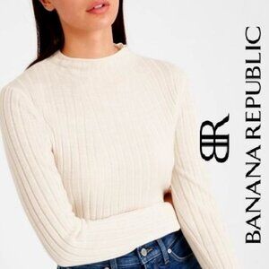 New Banana Republic 100% Merino Wool Sweater Pullover